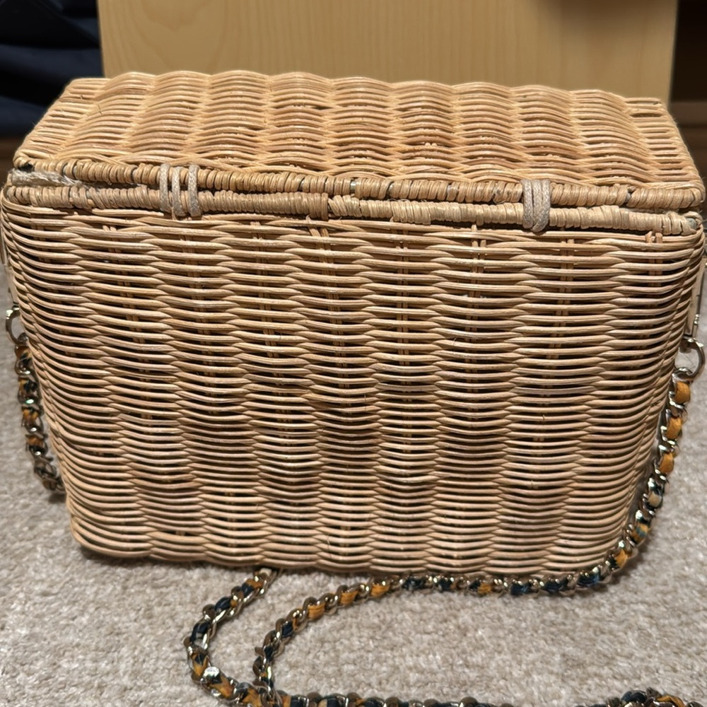 Zara Basket Crossbody Bag with gold chain - Picture 3 of 4